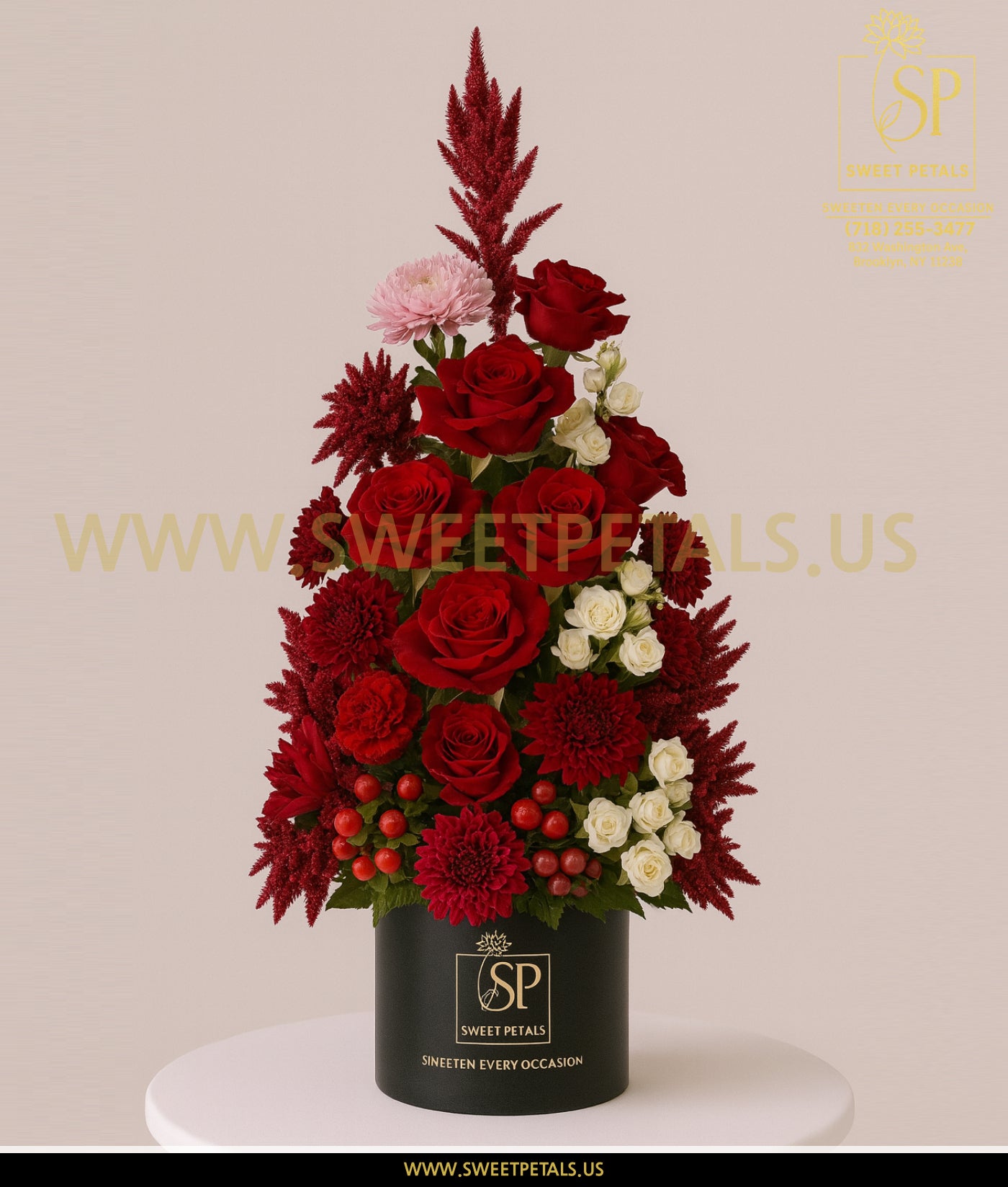 Crimson Majesty Tower Vase – Flowers Tree