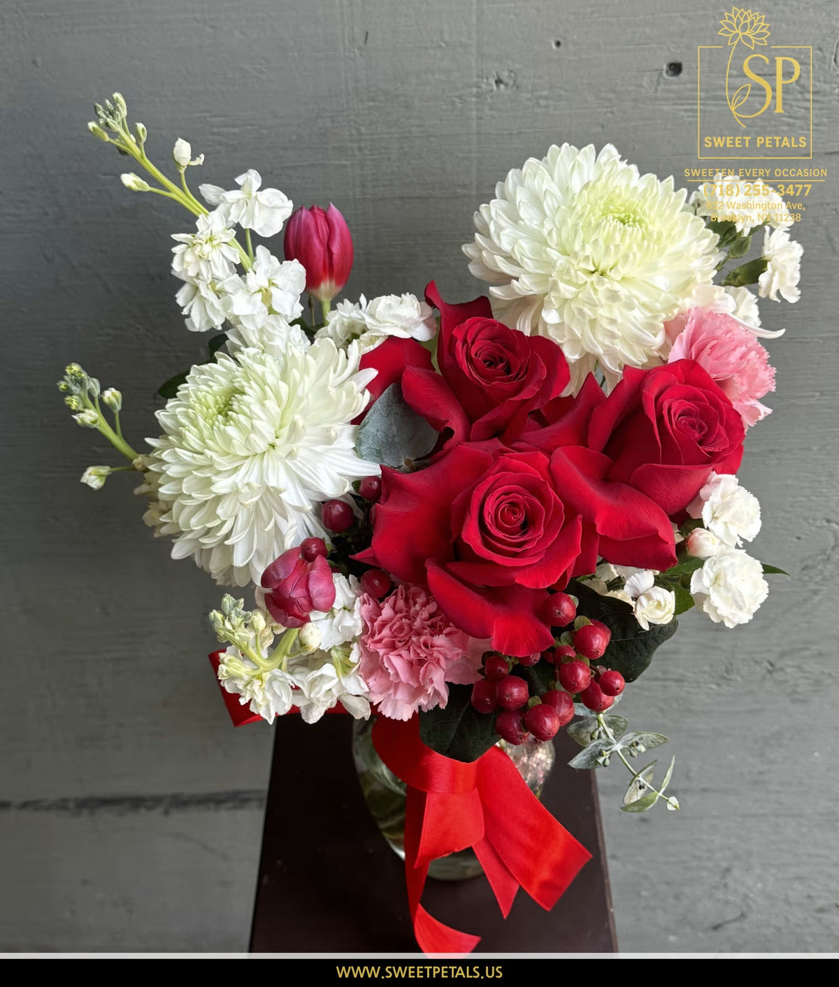 Fresh premium flowers delivery to Lenox Hill Hospital, New York - SweetPetals