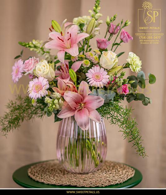 Luxury floral arrangements in glass flower vase for premium flower delivery
