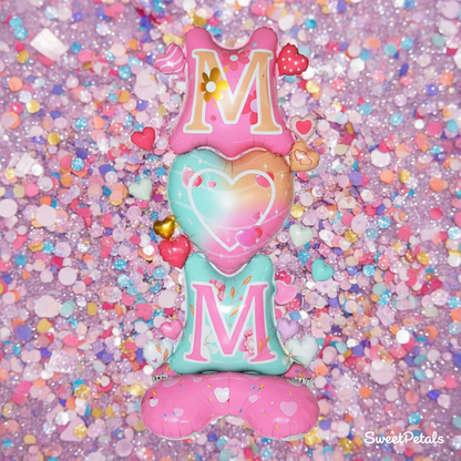 Close-up MOM foil balloon heart detail pink teal – SweetPetals Mother's Day balloon bouquet